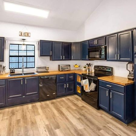 Sunmeadow Manor Retreat Villa Friendswood ภายนอก รูปภาพ