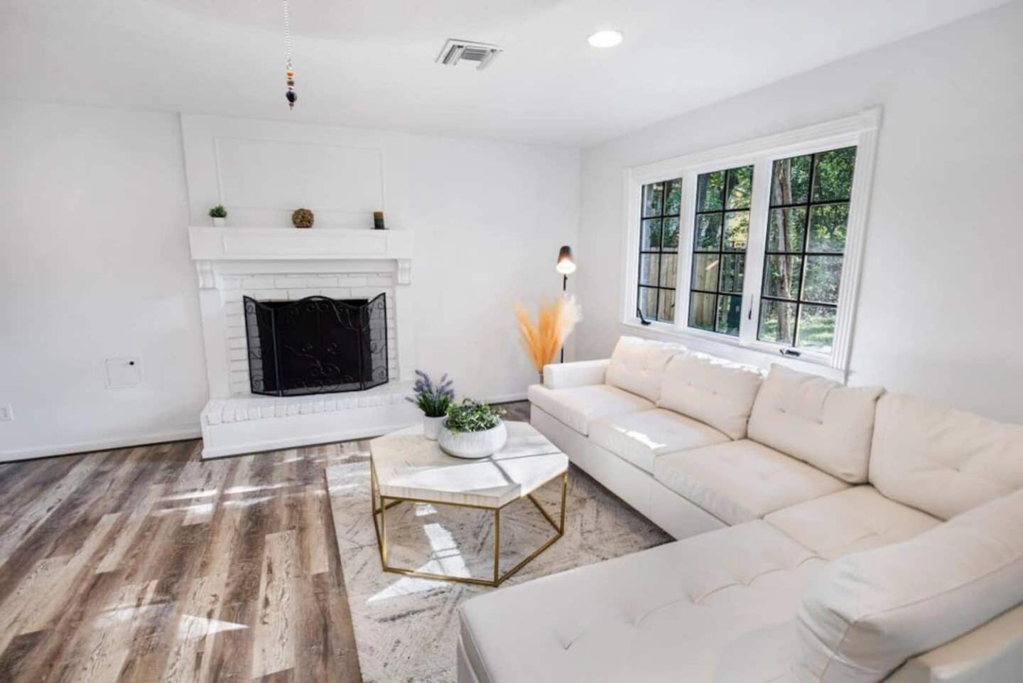 Sunmeadow Manor Retreat Villa Friendswood ภายนอก รูปภาพ